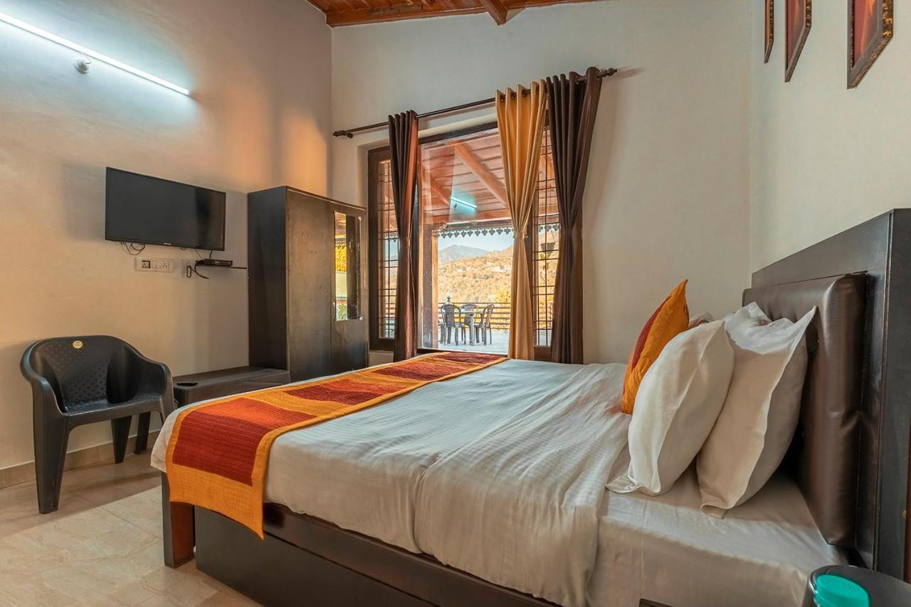 Lake Side Upvan Inn Bhimtal Ngoại thất bức ảnh