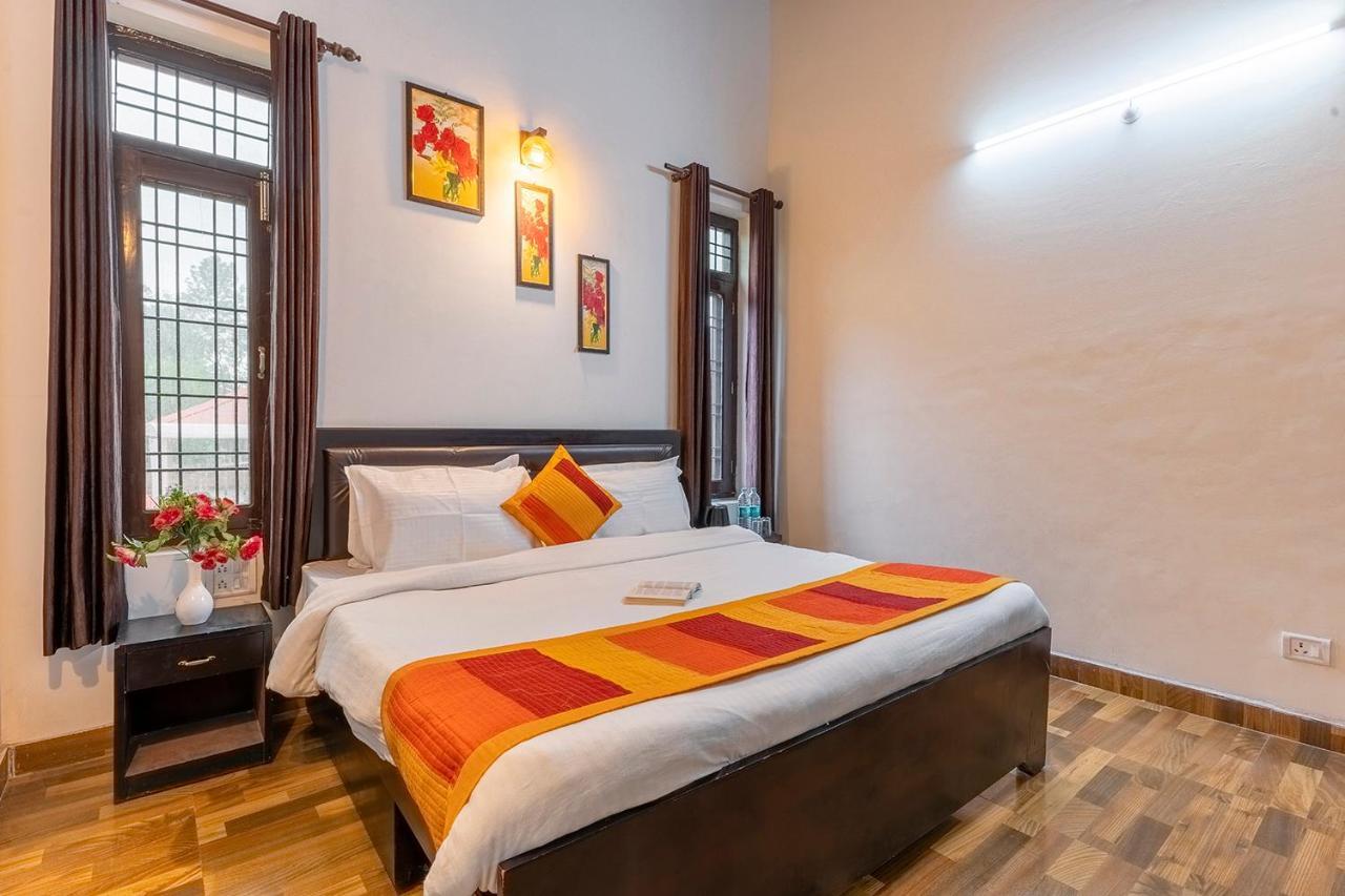 Lake Side Upvan Inn Bhimtal Ngoại thất bức ảnh