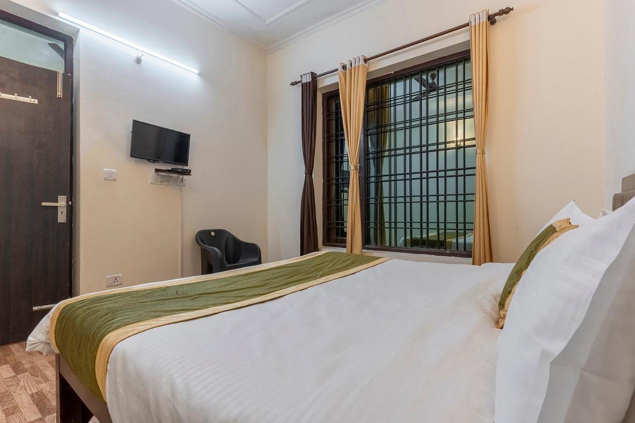 Lake Side Upvan Inn Bhimtal Ngoại thất bức ảnh